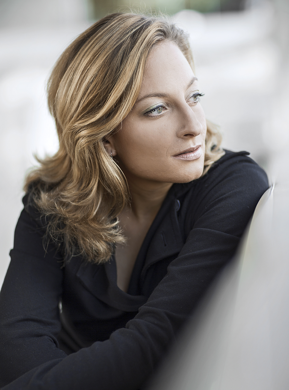 Christiane Karg – Soprano singer